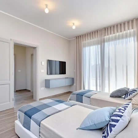 Villa New Tihi Otok Near The *