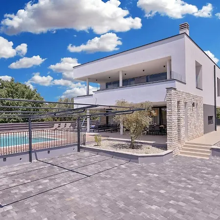 Villa New Tihi Otok Near The