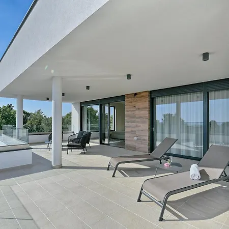 New Tihi Otok Near The Villa Fazana